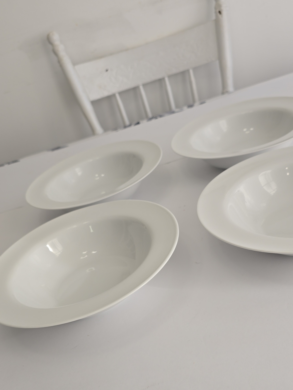 Pier 1 Imports Set Of 4 Luminous White Porcelain Soup Pasta Bowls - Picture 8 of 16